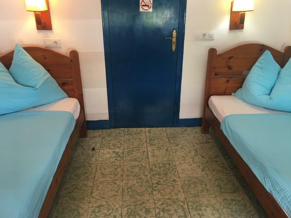 Pension Casa Austria Calella Ngoại thất bức ảnh