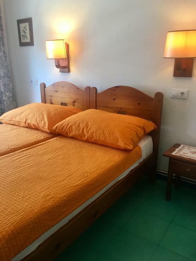 Pension Casa Austria Calella Ngoại thất bức ảnh