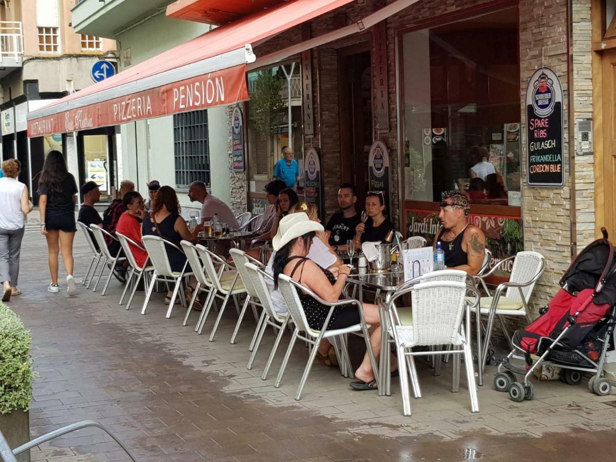 Pension Casa Austria Calella Ngoại thất bức ảnh